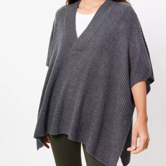 Loft V Neck Poncho Sweater in Grey - Med/Large - Picture 3 of 3